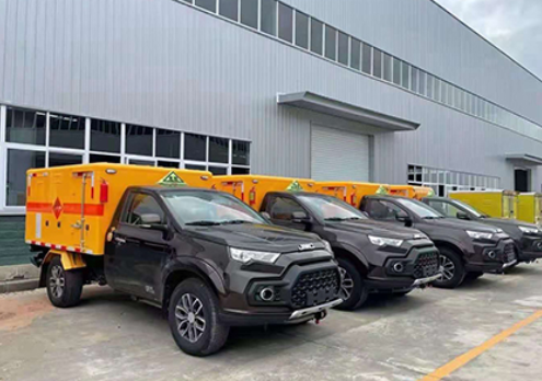 泉港爆破器材运输车-保障安全与效率的关键