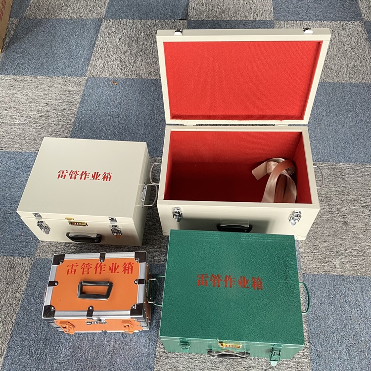 泉港爆破工程作业箱如何选择？玻璃钢与传统材质的全面对比